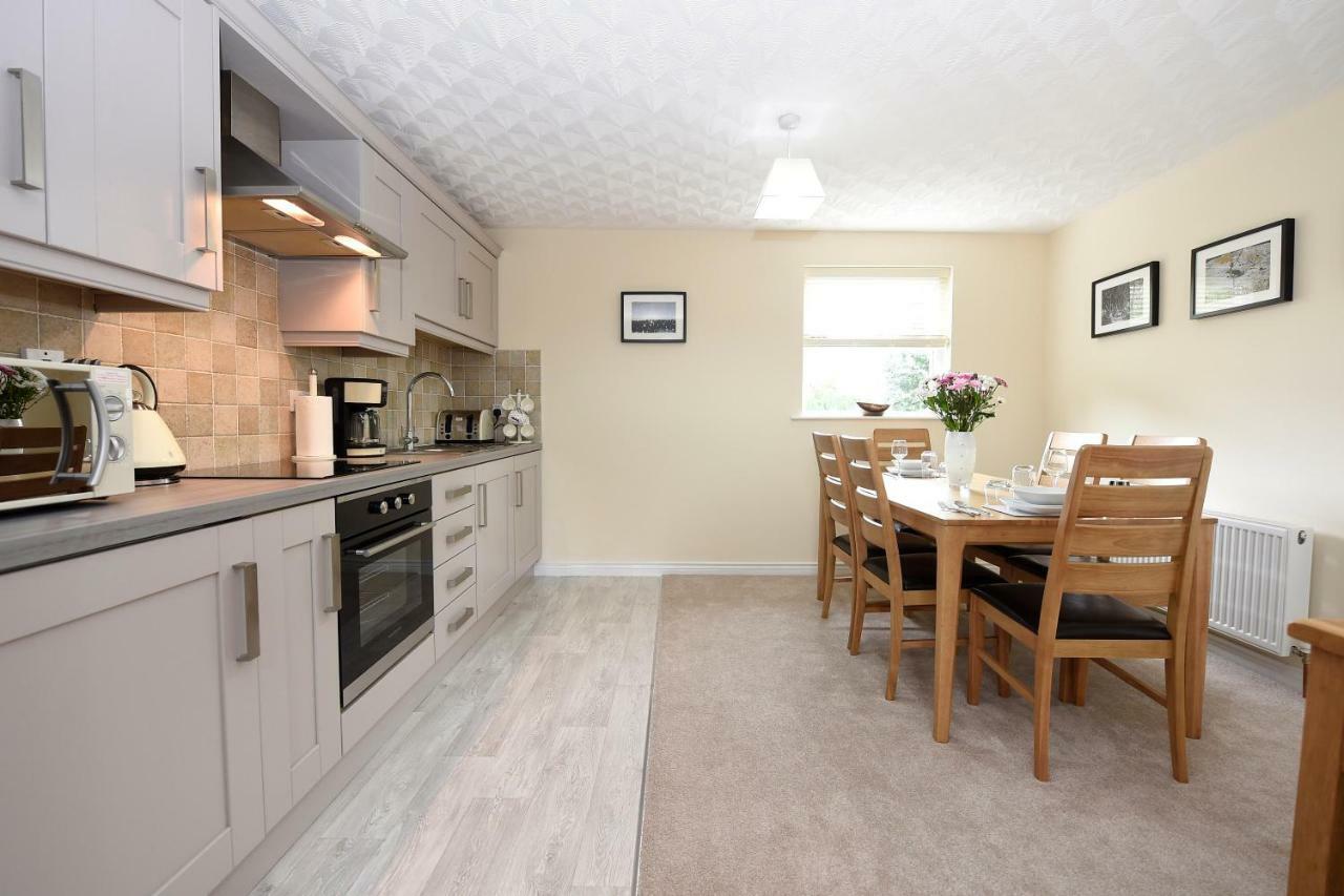 Causeway Coast Apartments 8 Bleach Green Ballycastle Eksteriør billede